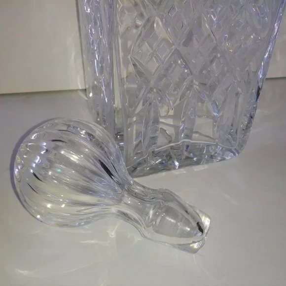 Waterford Crystal Decanter Diamond 10.5" with Stopper Nocturne pattern